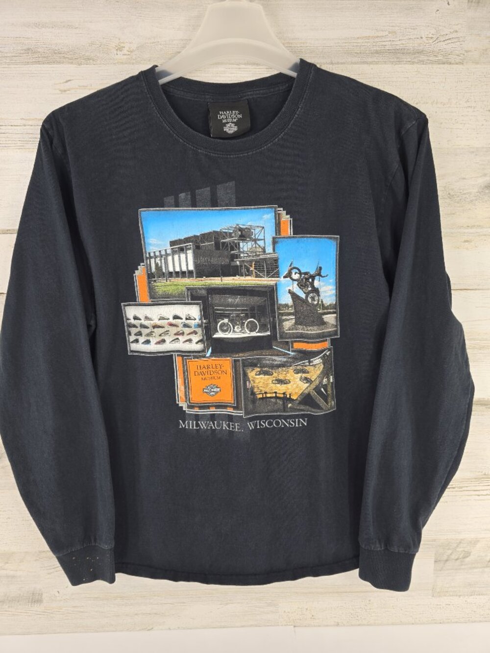 Harley Davidson Museum Milwaukee Wisconsin Long Sleeve T-Shirt Mens Size L AS-IS